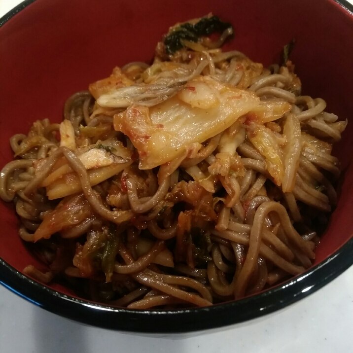 ランチに簡単☆キムチ蕎麦